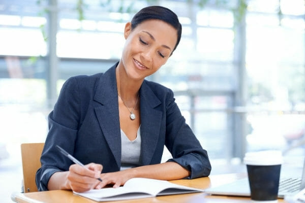 50 verbs to spice up your meeting minutes