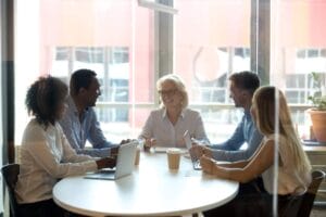 5 steps to sharing context with employees and reap the rewards